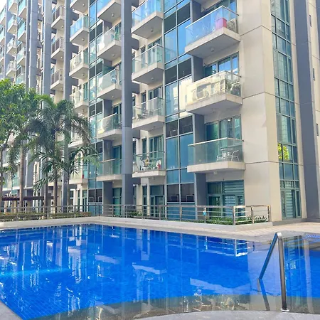Condotel Across Naia T3 Manila Airport With Wifi